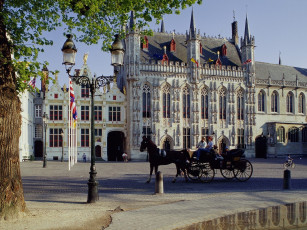 Картинка horse drawn carriage town hall brugge belgium города брюгге бельгия