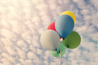 Картинка разное игрушки воздушные шарики небо