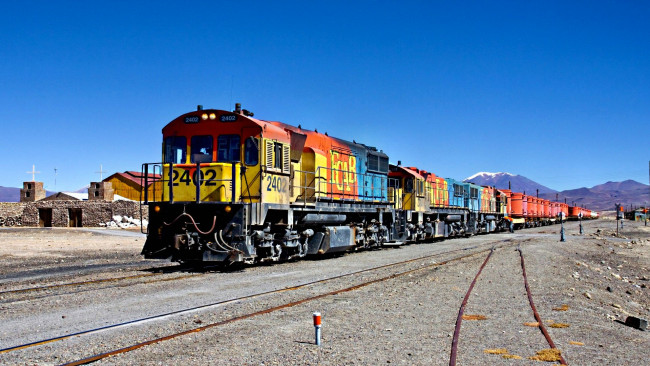 Обои картинки фото техника, поезда, железная, дорога, локомотивы, сцепка, цистерны, грузовой, состав