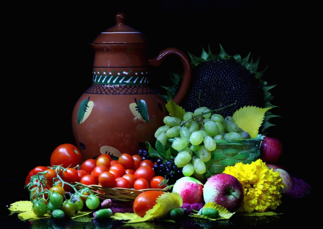 Обои картинки фото еда, фрукты, овощи, вместе, подсолнух, яблоки, виноград, помидоры