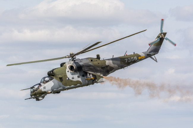 Обои картинки фото mil mi-24v hind, авиация, вертолёты, вертушка