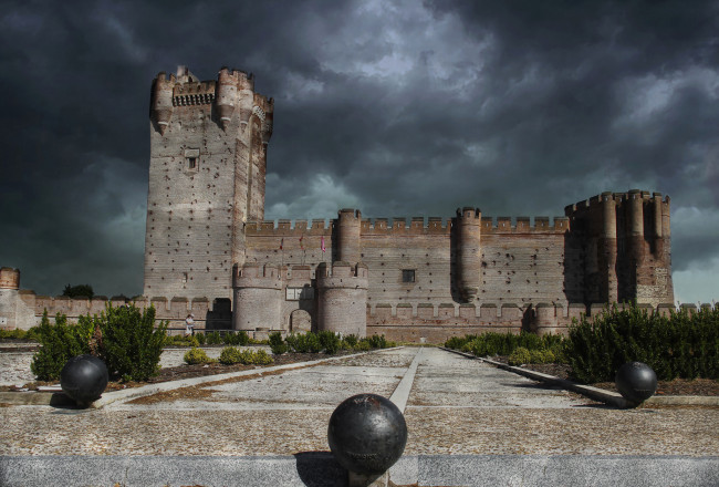 Обои картинки фото castillo de la mota, города, замки испании, испания, цитадель, ночь
