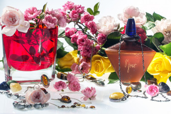 Картинка разное косметические+средства +духи цветы духи perfume украшения