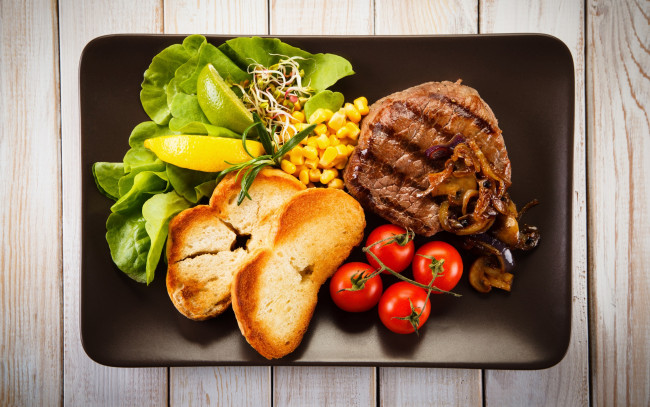 Обои картинки фото еда, мясные блюда, tomatoes, лимон, meat, vegetables, тосты, хлеб, зелень, помидор, грибы, мясо