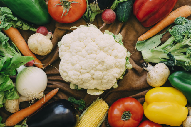 Обои картинки фото еда, овощи, грибы, морковь, капуста, лук, перец