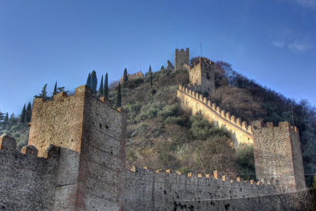 Обои картинки фото walls of marostica, города, - дворцы,  замки,  крепости, стена, цитадель