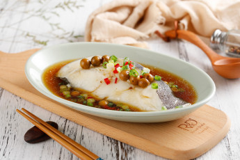 Картинка еда рыба +морепродукты +суши +роллы уха зелень