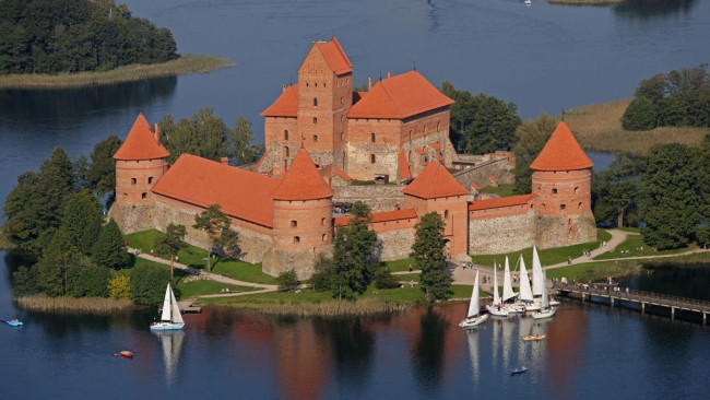 Обои картинки фото города, тракайский замок , литва, trakai, castle, lithuania