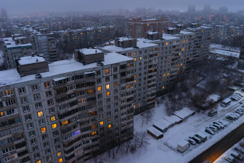Картинка города -+здания +дома россия мрачный серый деревья зима снег дом город