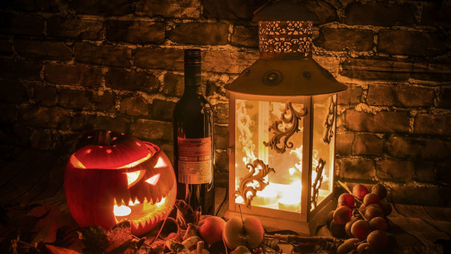 Обои картинки фото праздничные, хэллоуин, фонарь, вино