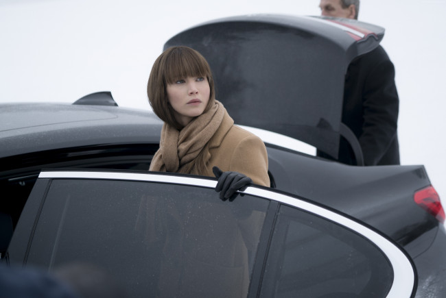 Обои картинки фото red sparrow , 2018, кино фильмы, red sparrow, красный, воробей, боевик, триллер, драма, red, sparrow, jennifer, lawrence, дженнифер, лоуренс