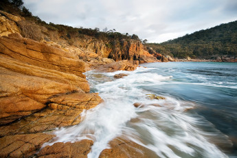 Картинка freycinet national park tasmania australia природа побережье горы берег море