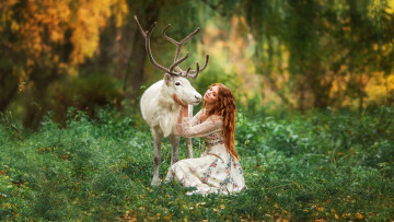 Картинка девушки -+рыжеволосые+и+разноцветные поляна трава рыжеволосая девушка олень