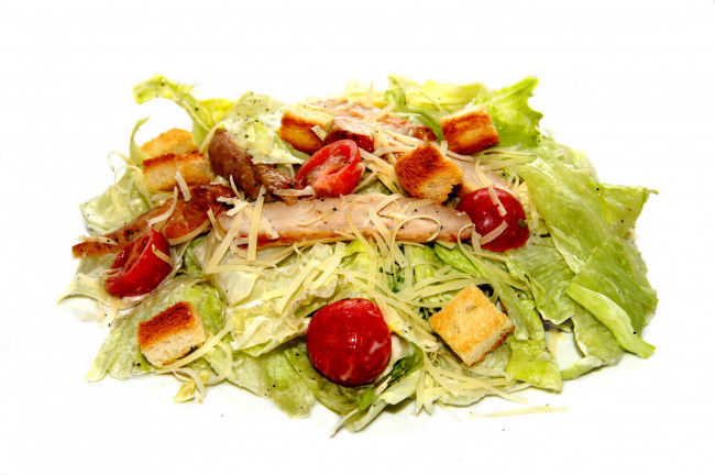 Обои картинки фото салат цезарь, еда, салаты,  закуски, салат, цезарь, мясо, зелень, помидоры