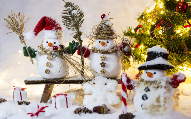 Обои картинки фото праздничные, снеговики, снег, зима, decoration, snow