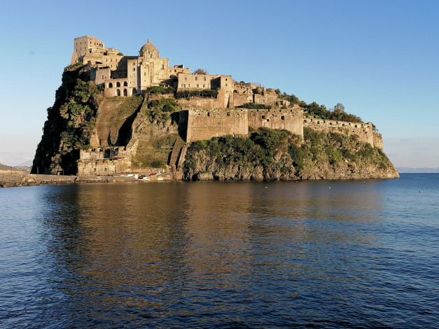 Обои картинки фото aragonese castle, castello aragonese, города, замки италии, aragonese, castle, castello