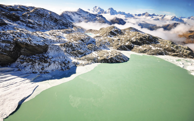 Обои картинки фото природа, реки, озера, туман, вершины, лед, снег, горы