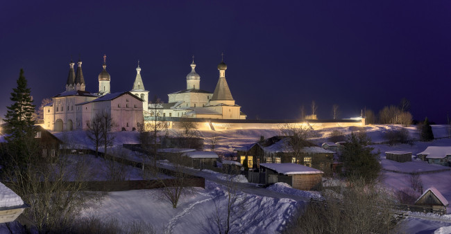 Обои картинки фото города, - православные церкви,  монастыри, вологодская, область, деревня, дома, ночь, снег, дорога, монастырь, освещение