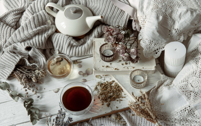 Обои картинки фото еда, напитки,  чай, свечи, чай, сухоцветы