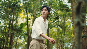 Картинка мужчины xiao+zhan актер рубашка лес