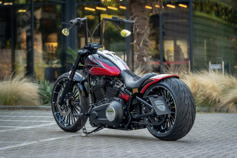 Картинка мотоциклы harley-davidson softail breakout 117 customized bat wheeler tuning bikes