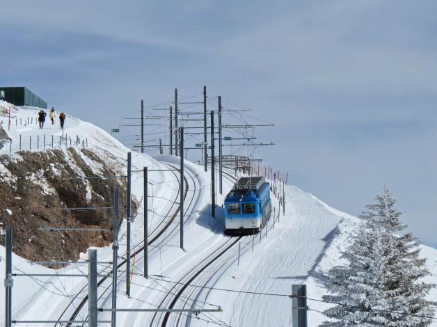 Обои картинки фото техника, трамваи, снег, горы