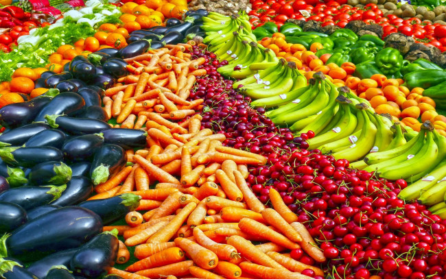 Обои картинки фото еда, фрукты и овощи вместе, бананы, баклажаны, помидоры, вишня