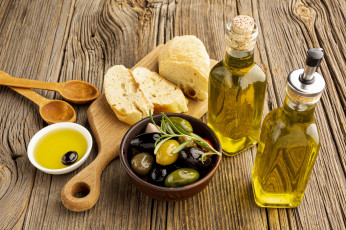обоя еда, оливки, багет, маслины, розмарин, масло