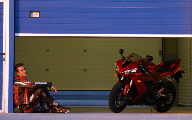Обои картинки фото yamaha, yzf, r1, мотоциклы