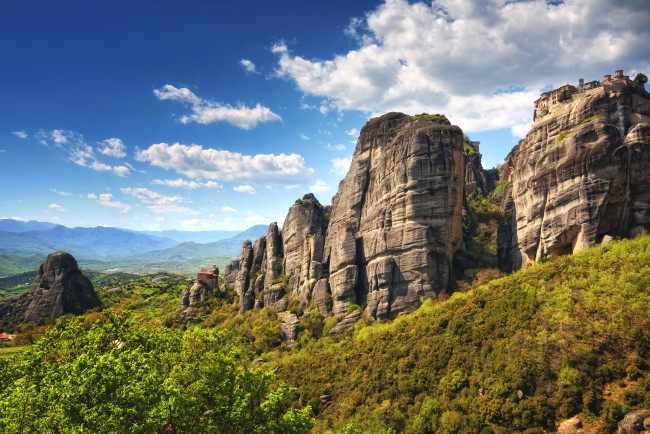 Обои картинки фото meteora, greece, природа, горы, долина, скалы, греция, монастыри, метеоры