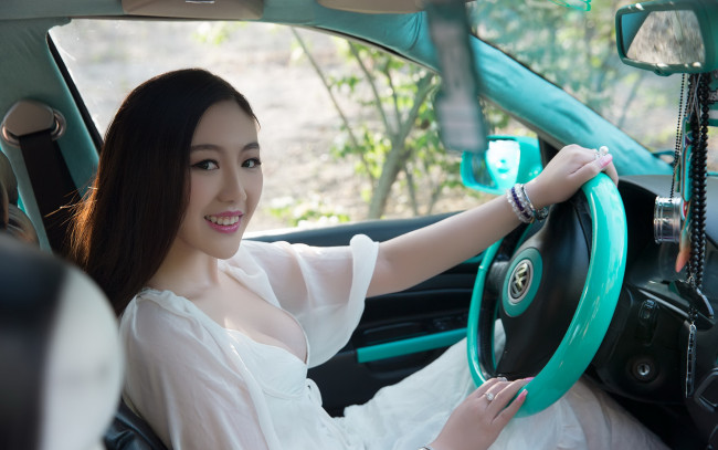 Обои картинки фото автомобили, -авто с девушками, азиатка, девушка, автомобиль, фон, взгляд