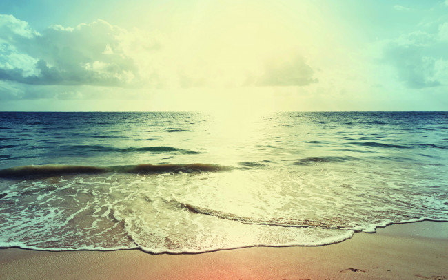 Обои картинки фото природа, восходы, закаты, sunset, shore, sea, облака, beach, песок, море, sand, tropical, paradise, небо, берег, закат, пляж