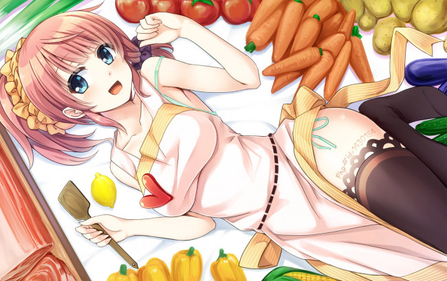 Обои картинки фото аниме, unknown,  другое, pinkarage, арт, девушка, лежит, морковь, картофель, перец, помидоры, лопатка, овощи