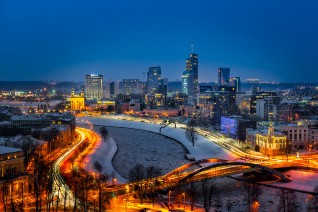 Обои картинки фото vilnius,  lithuania, города, вильнюс , литва, мост, простор, река