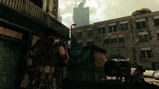 Обои картинки фото видео игры, afterfall,  insanity, человек, здания, двор