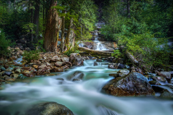 Картинка природа водопады autumn leaves water stream waterfall водопад осень листья вода поток