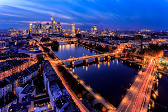 обоя города, франкфурт-на-майне , германия, горизонты, мосты, огни, франкфурт, ночь, небо, река