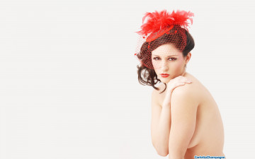 Картинка девушки carlotta+champagne брюнетка шляпка вуаль грудь