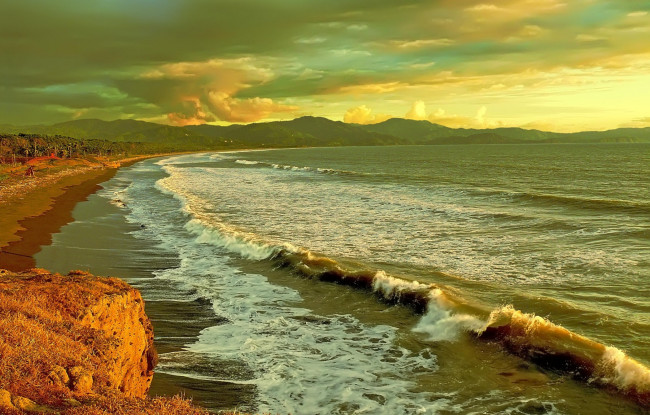 Обои картинки фото природа, побережье, волны, тучи, океан, пляж