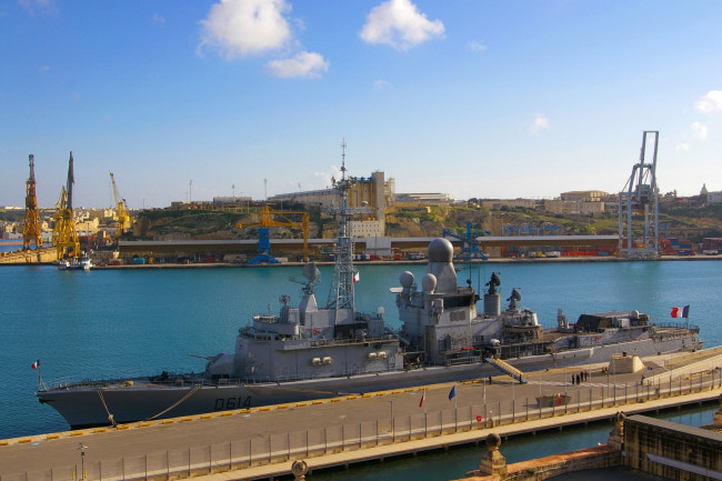 Обои картинки фото d614 cassard, корабли, крейсеры,  линкоры,  эсминцы, боевой, флот