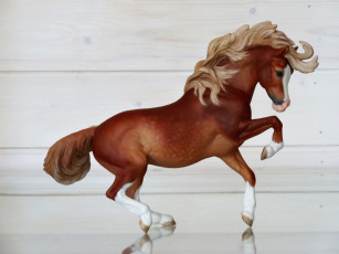 Картинка разное игрушки лошадка фигурка