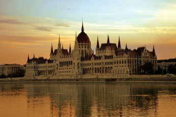 обоя budapest, hungarian, parliament, города, будапешт, венгрия, парламент, здание, город, река