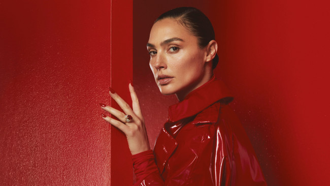 Обои картинки фото gal gadot vogue hong kong july 2023, девушки, gal gadot, актриса, галь, гадот, vogue, конг, июль, 2023, года