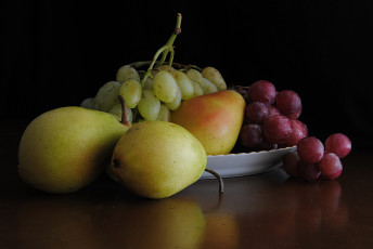Картинка еда фрукты ягоды фон тёмный тарелка