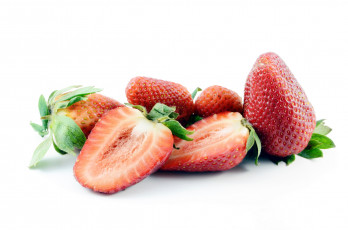 обоя еда, клубника,  земляника, slices, strawberries, ягоды, дольки, berries