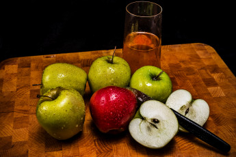 Картинка еда Яблоки сок плоды