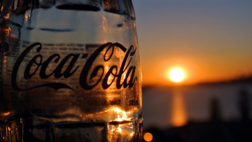 Картинка бренды coca-cola надпись