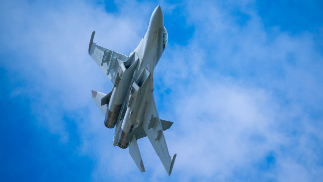 Обои картинки фото авиация, боевые самолёты, ввс, ноак, военная, машина, небо, облака, полет, shenyang, j11bg, white, headed, flanker, l