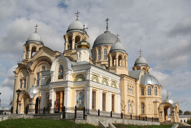 Обои картинки фото крестовоздвиженский, собор, никольская, церковь, свято, николаевском, монастыре, города, православные, церкви, монастыри