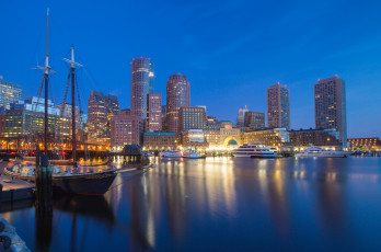 Картинка boston massachusetts города огни ночного бостон бостонская бухта яхты массачусетс ночной город harbor небоскрёбы